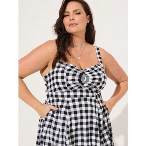 Torrid Midi Poplin Sweetheart Black and White Gingham Dress Size 3 - Picture 3 of 6